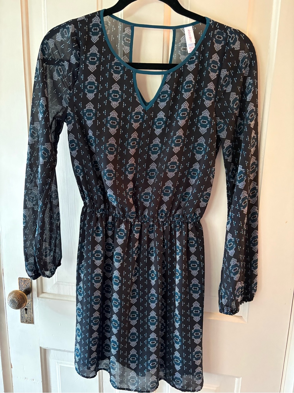 Xhilaration Black and Teal Geometric Long Sleeve Dress
